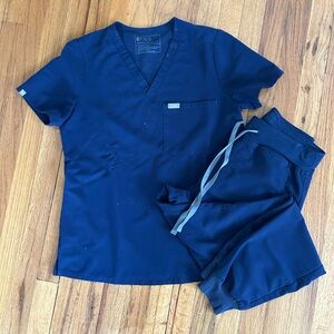 FIGS Navy Scrubs